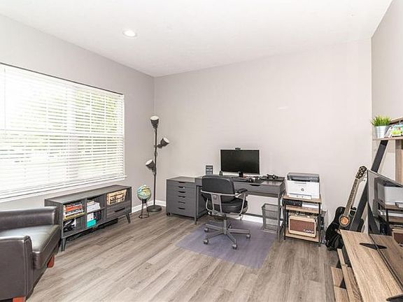 3rd image of 15373 Royal Grove Ct