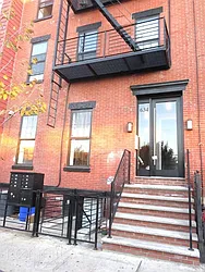 Rented by Rennit Inc.
