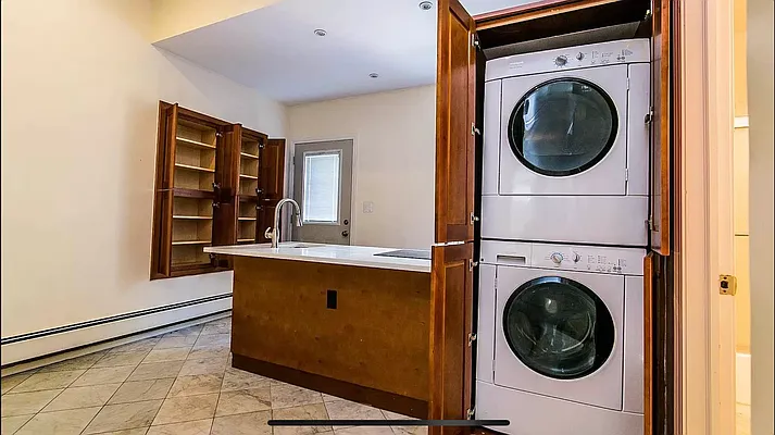 Rented by Nooklyn NYC LLC | media 39