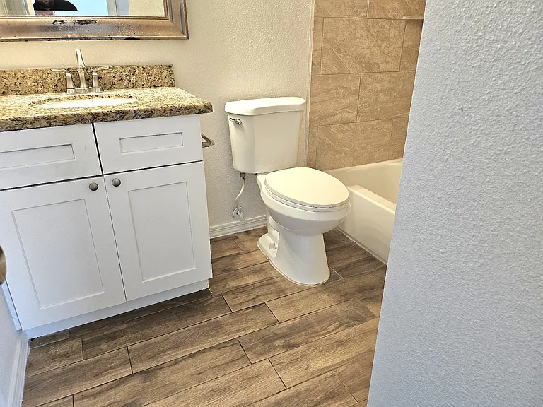 4313 N 19th Ave #220 — Photo 7