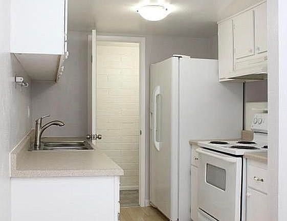 4th image of 4636 E Pueblo Ave