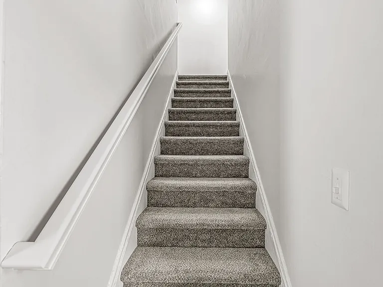 The Row Apartments — Photo 9