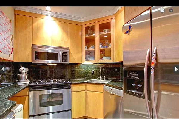 Rented by Corcoran | media 72