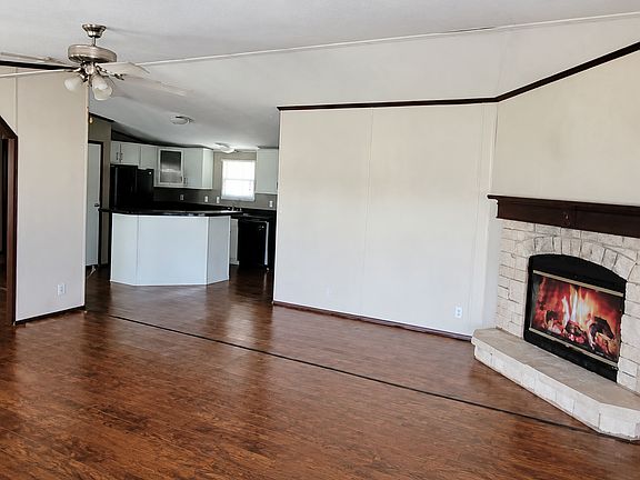 2nd image of 200 Brandy Ln