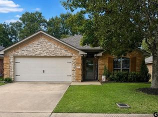 2551 Lazy Acres Ln, Tyler, TX 75707