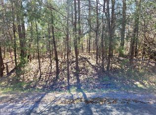 576 Marmaduke Dr, Crossville, TN 38558