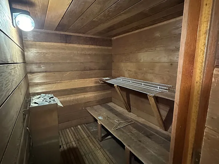 1021 W Yucca Ave — Photo 19
