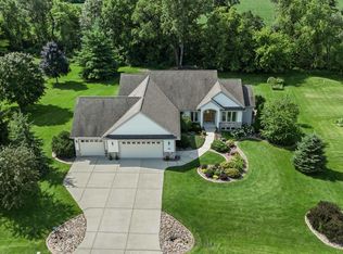 2985 Wyndwood Way, Sun Prairie, WI 53590