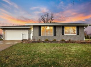 266 Crandall Dr NE, Cedar Rapids, IA 52402
