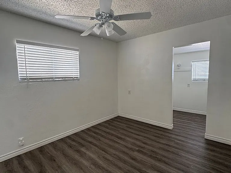 301 Panamint Ave — Photo 16