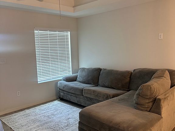 2nd image of 1586 Los Alamos St #2B