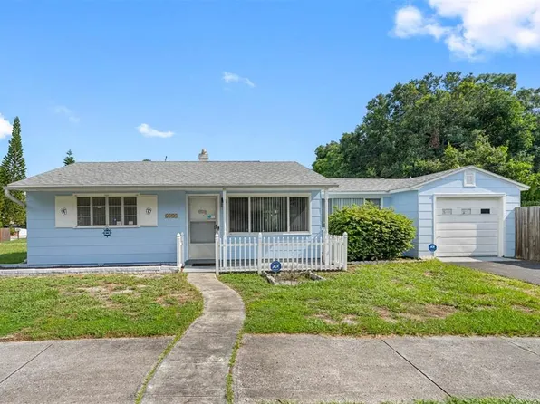 5817 11th Ave S, Gulfport, FL 33707