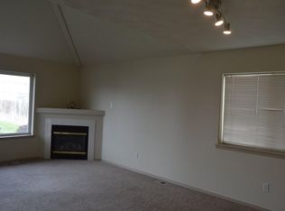 190 SE 10th St #A, Hermiston, OR 97838