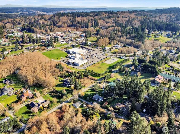 7 Dutch Hollow Drive, Freeland, WA 98249