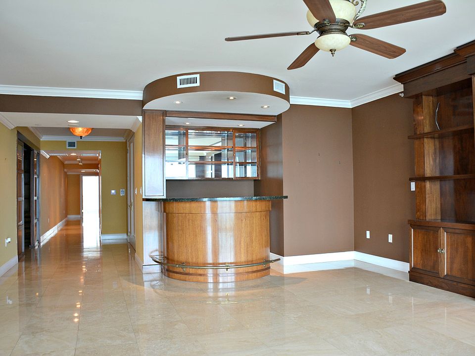 1st image of 3201 NE 183rd St APT 2602