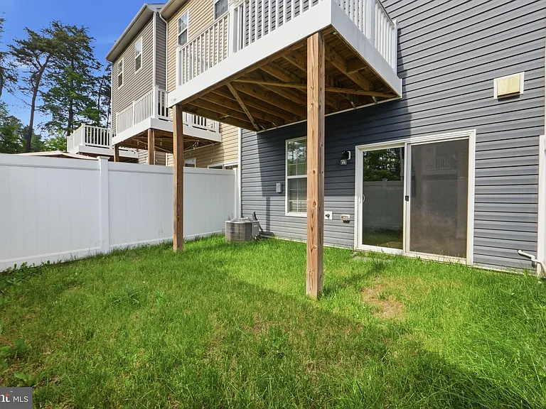 1806 Kellington Ct — Photo 29