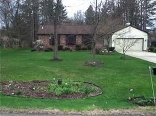 6151 Armor Duells Rd, Orchard Park, NY 14127