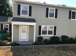 6 Falcon Ln E, Fairport, NY 14450