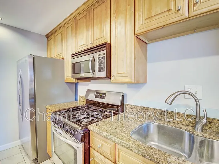 1417 Downing St NE — Photo 20