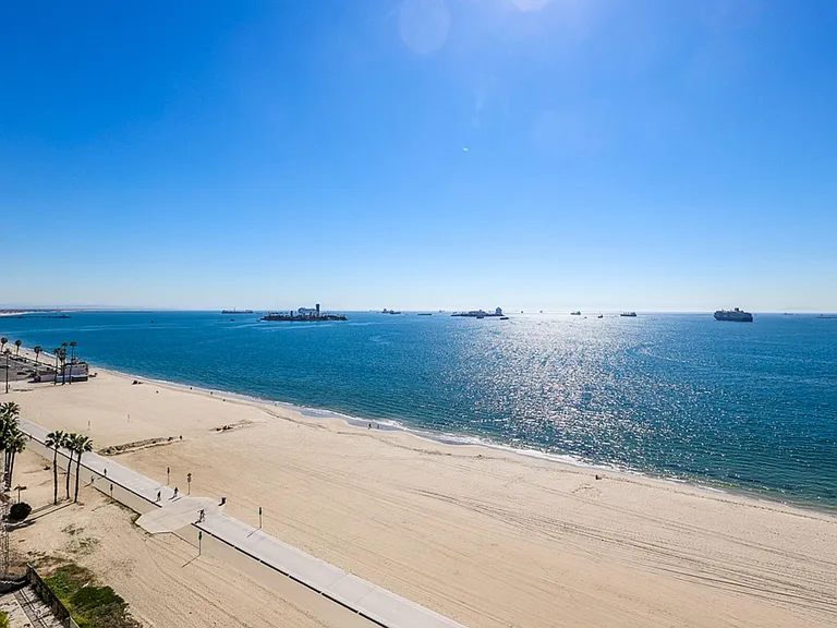 1750 E Ocean Blvd #707 — Photo 32