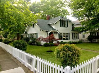 601 N Jackson St, Clinton, MI 49236