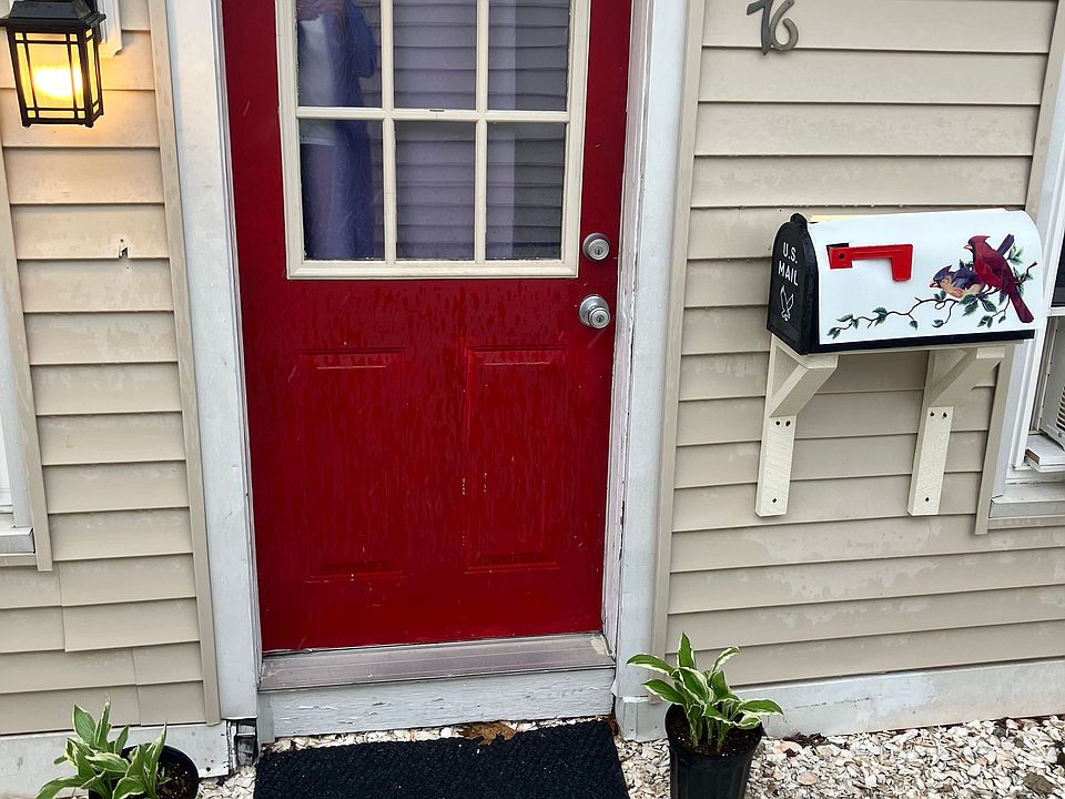 1st image of 76 Gifford St #1