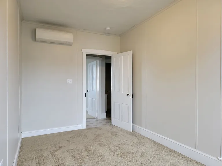 517 Gristmill Rd — Photo 13