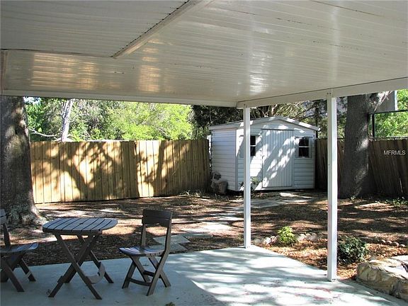4th image of 808 Cinnamon Dr E
