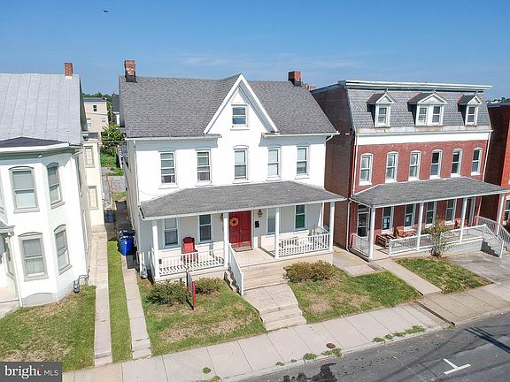2nd image of 127 King St