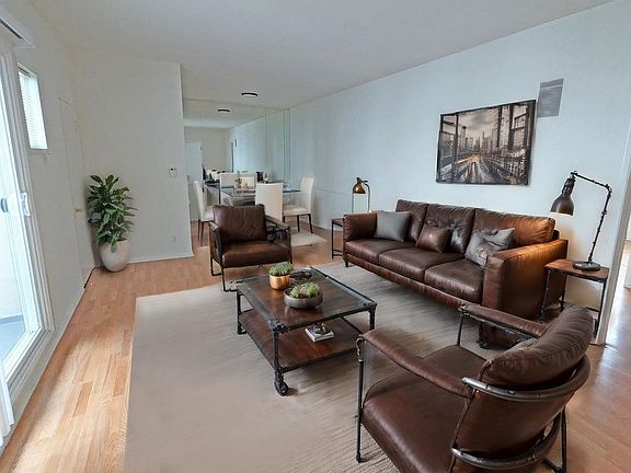 4th image of 1130 S Clark Dr APT 6