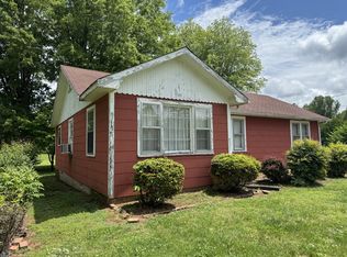 216 Wyatt St N, Bruceton, TN 38317