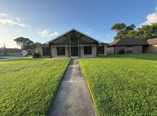 9470 Manion Dr, Beaumont, TX 77706