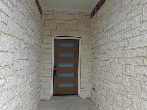 2nd image of 504 Center St