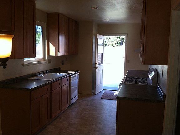 3rd image of 6140 N Goodway Dr