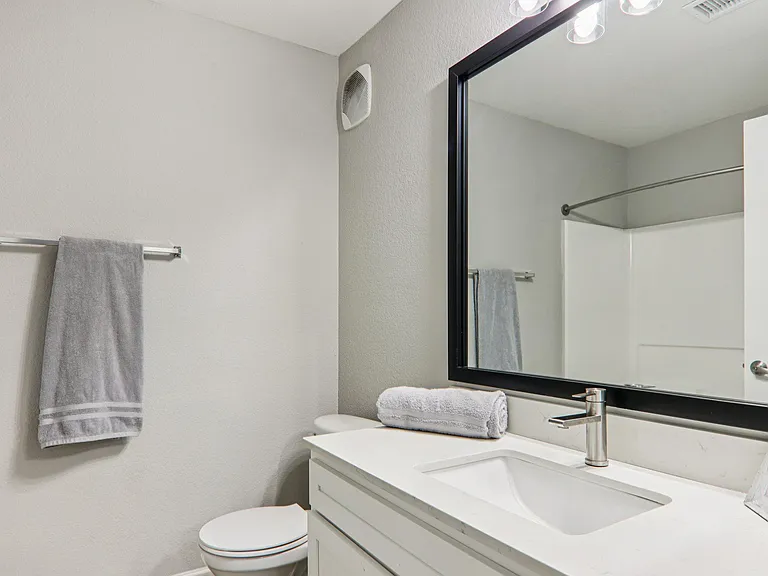 The Hub at Palmetto Pointe — Photo 8