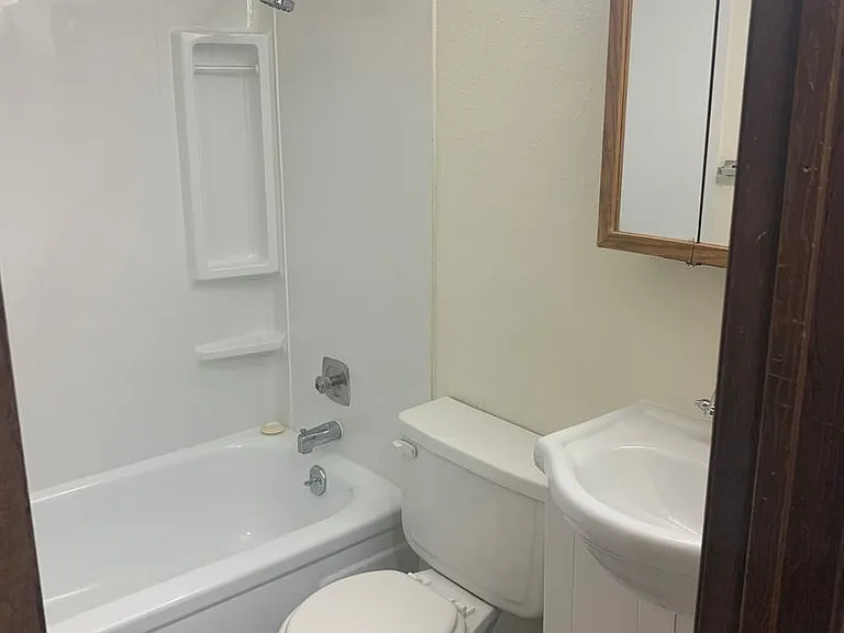 4838 Walker Ave — Photo 4