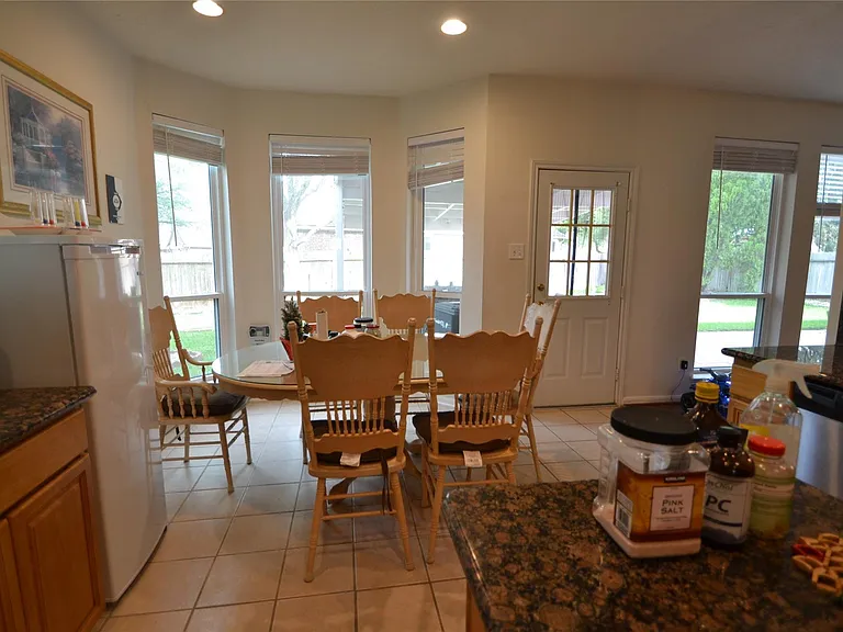 12110 Laurel Ct — Photo 12