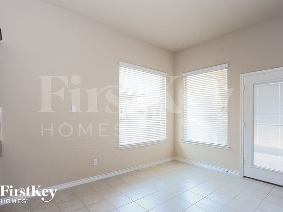 3rd image of 921 Lake Cypress Ln