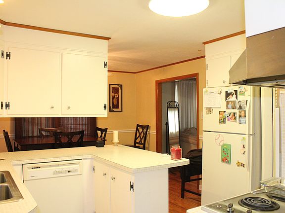 Front House - Kitchen