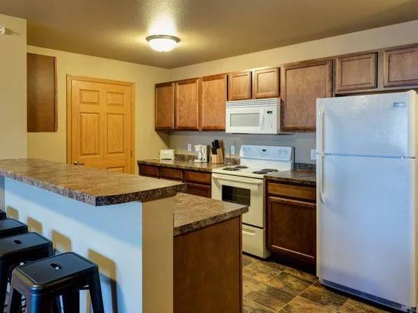 Tioga Square, 1102 Elm St NE #101, Tioga, ND 58852