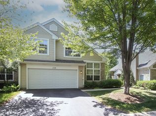 124 Vista View Dr, Wauconda, IL 60084