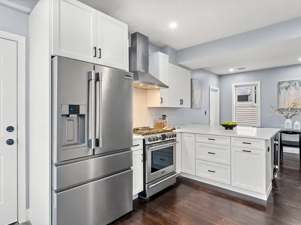 110 Sawyer Ave #Top, Dorchester, MA 02125