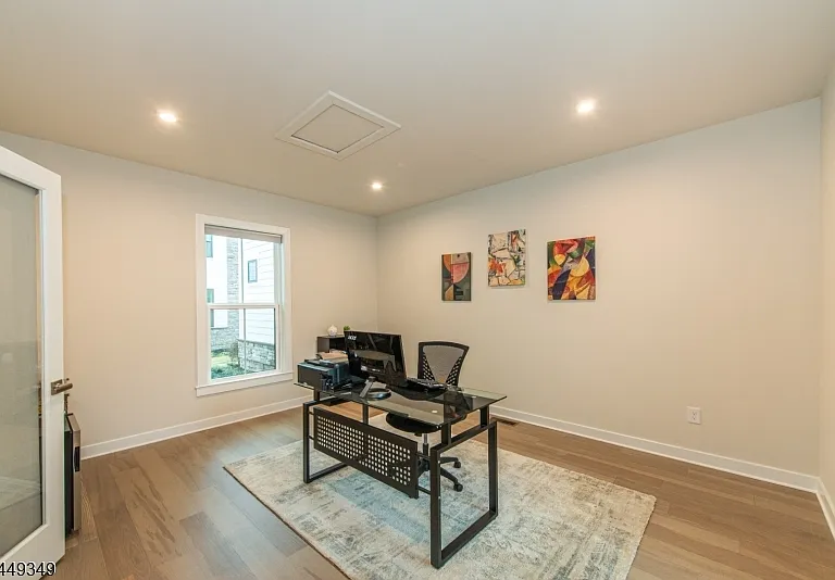 24 Willow Ln — Photo 7