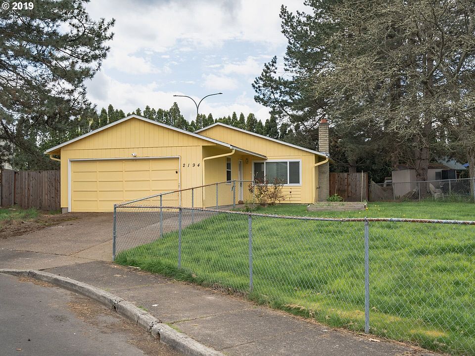 1st image of 2194 NE Lilac St