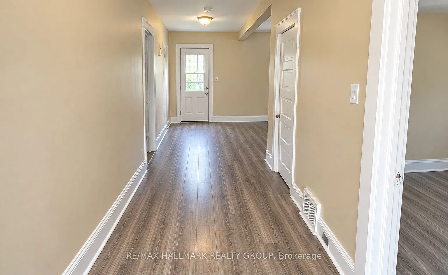 2 bed, $2,000 — Photo 2