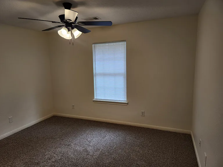 14920 Gamble Rd #B — Photo 12