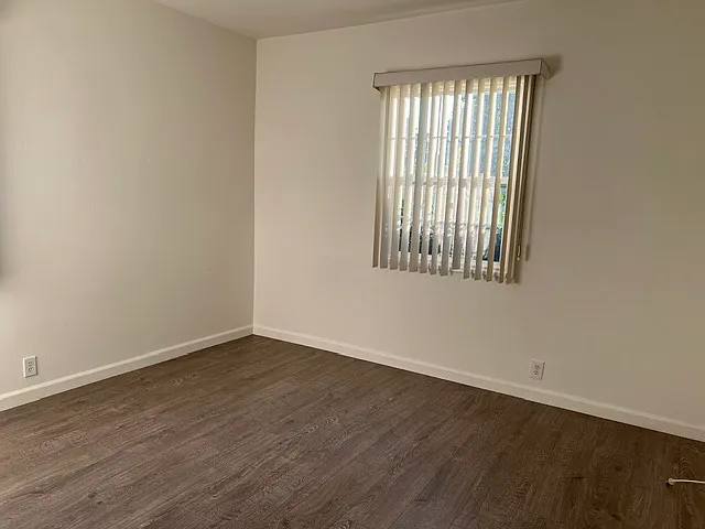 5438 Cochin Ave — Photo 14