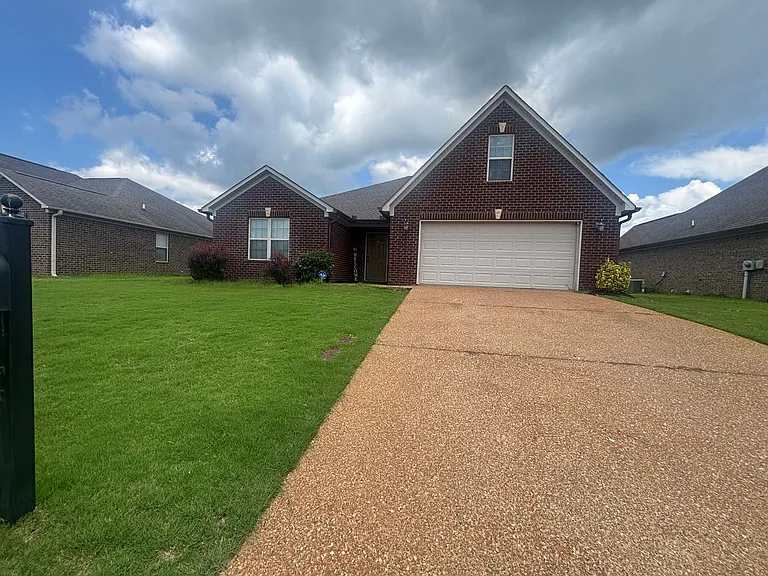 65 Birch Hollow Ln — Photo 1