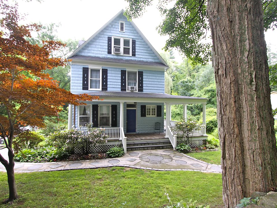 1st image of 121 Choate Ln