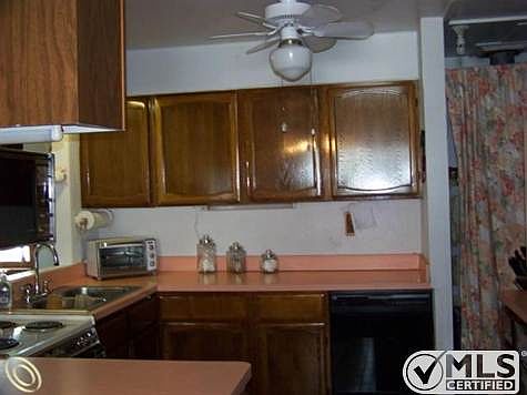 JAMES KITCHEN.jpg